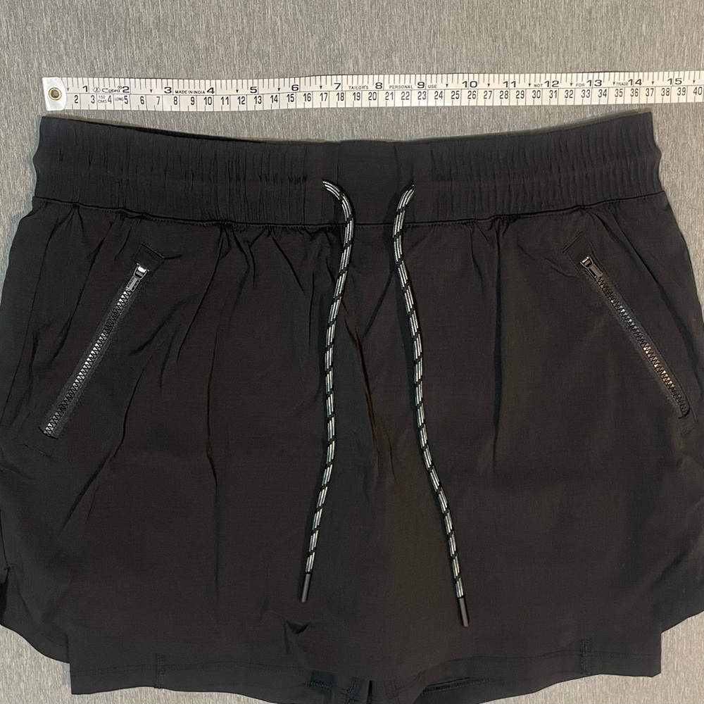 Athleta Trekkie Skort Black Size 6 - Picture 6 of 8